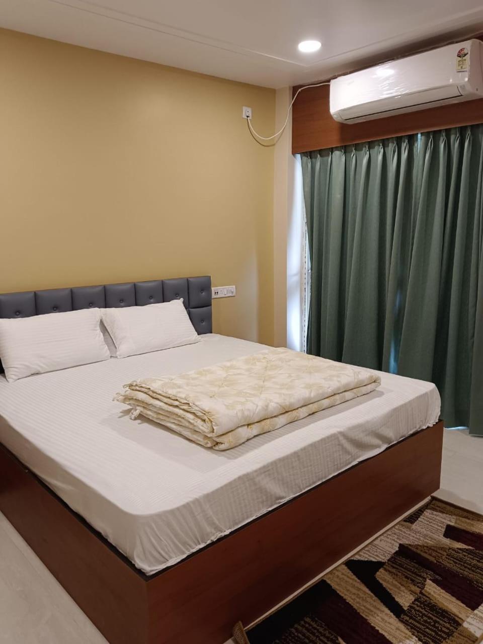 Hotel Cosy Inn ดีกา ภายนอก รูปภาพ