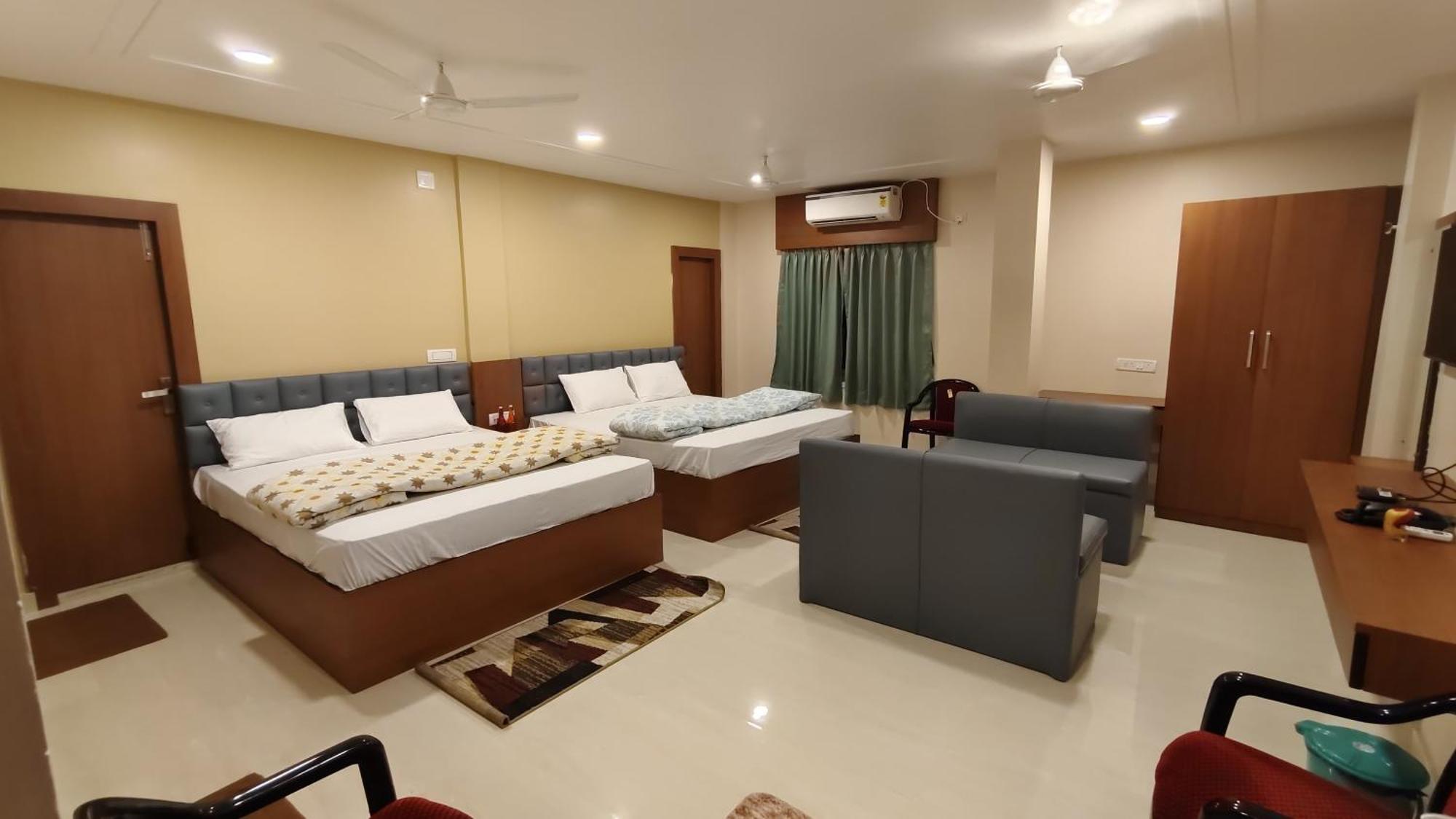 Hotel Cosy Inn ดีกา ภายนอก รูปภาพ